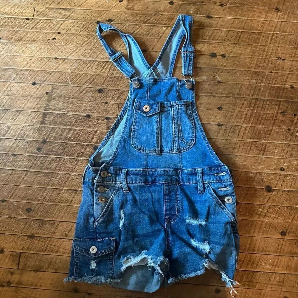 No Boundaries distressed raw hem size 1 farmer overalls